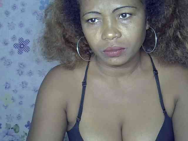 Sexywife1 webcam