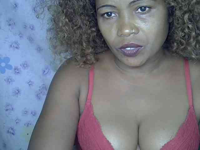 Sexywife1 webcam