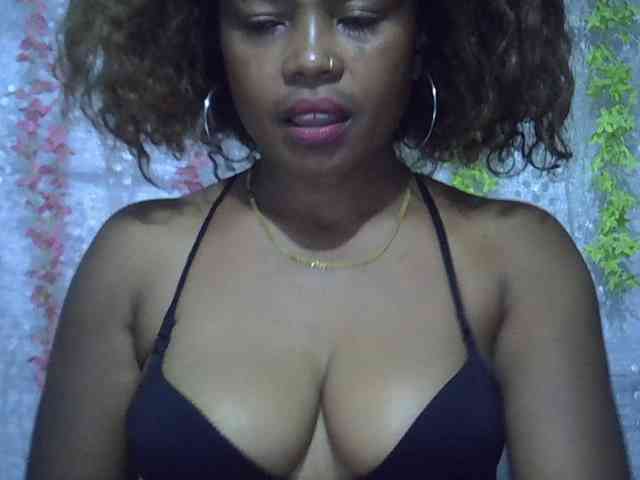 Sexywife1 webcam