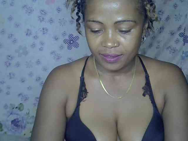 Sexywife1 webcam