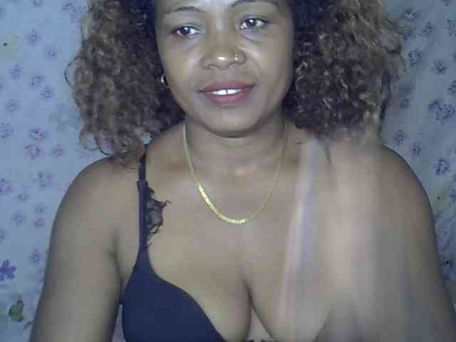Sexywife1 webcam