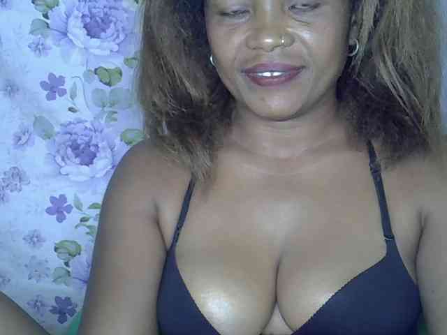 Sexywife1 webcam