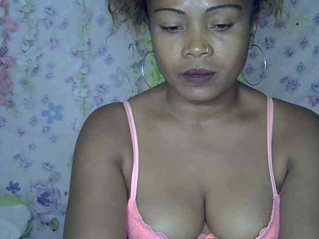 Sexywife1 webcam
