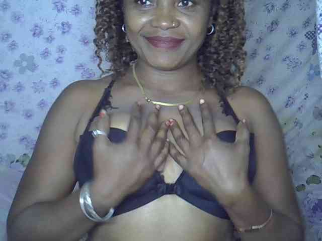 Sexywife1 webcam