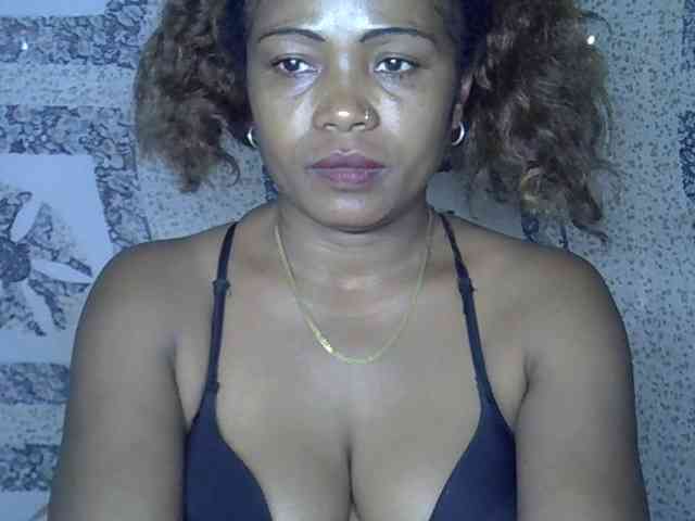 Sexywife1 webcam