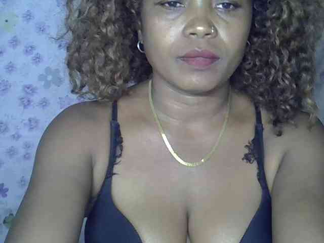 Sexywife1 webcam