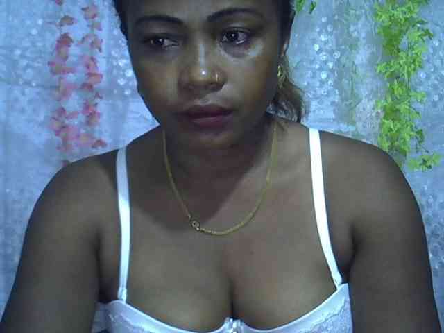 Sexywife1 webcam