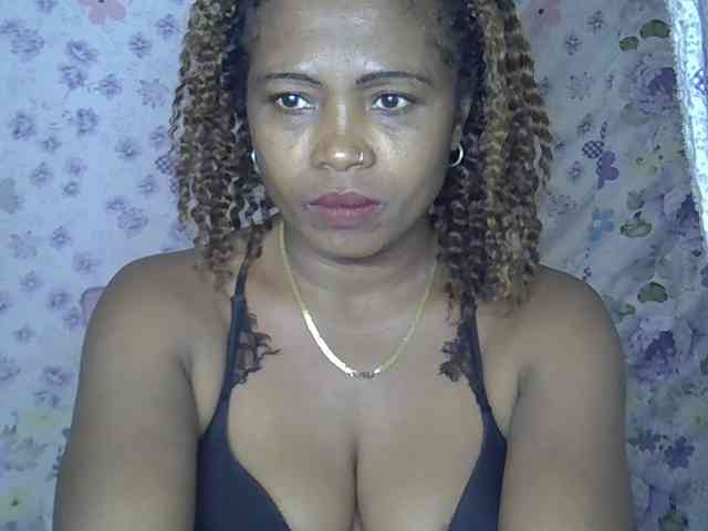 Sexywife1 webcam