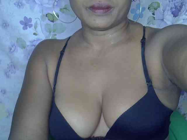 Sexywife1 webcam