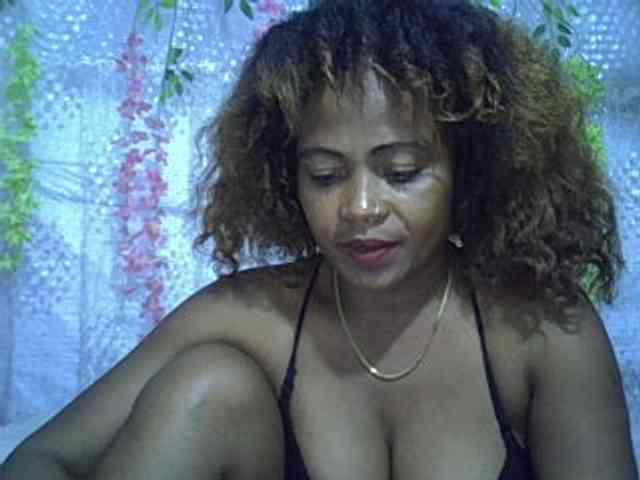 Sexywife1 webcam