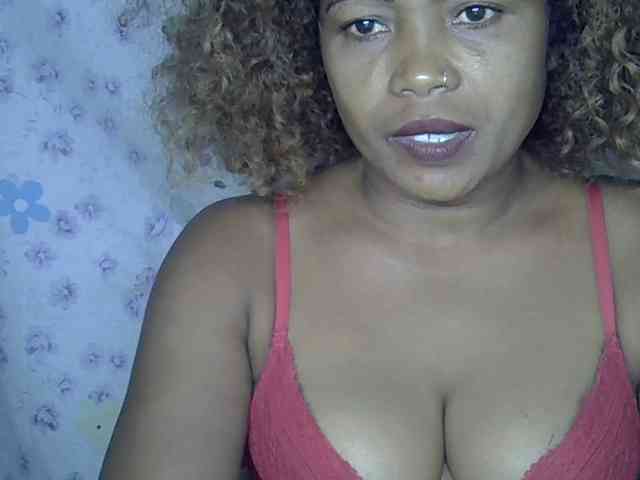Sexywife1 webcam