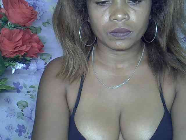 Sexywife1 webcam