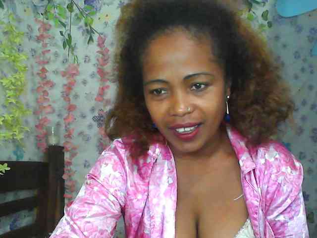 Sexywife1 webcam