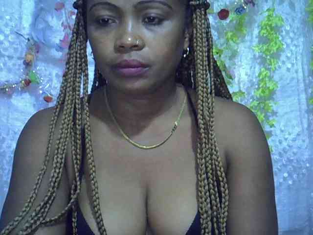 Sexywife1 webcam