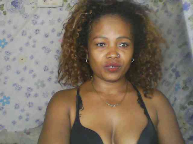 Sexywife1 webcam