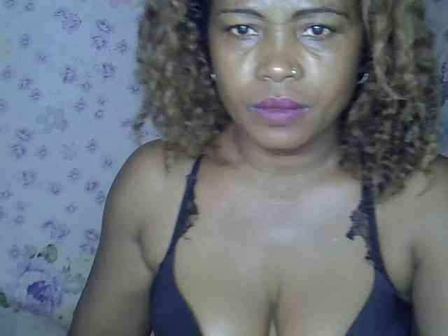 Sexywife1 webcam