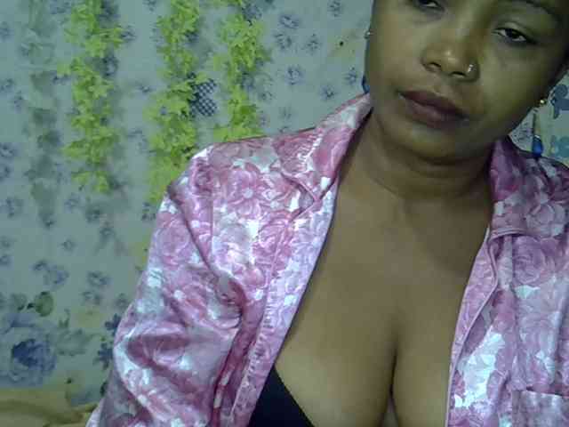 Sexywife1 webcam