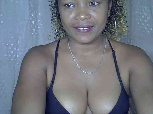 Sexywife1 webcam