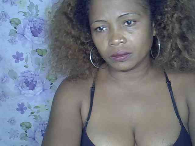 Sexywife1 webcam