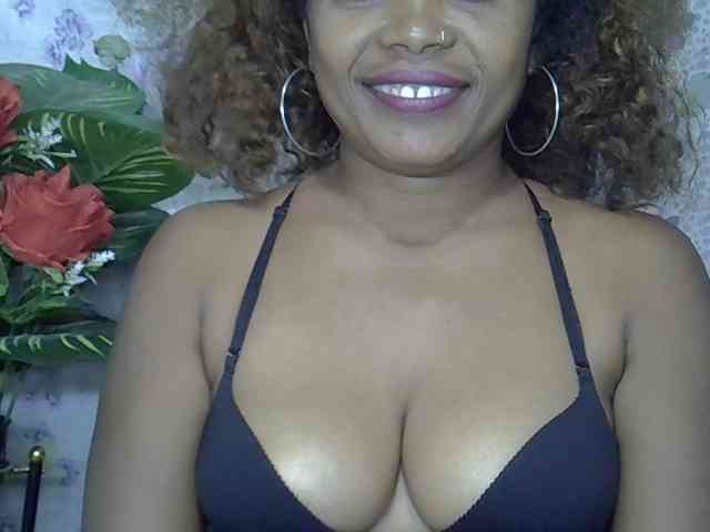 Sexywife1 webcam