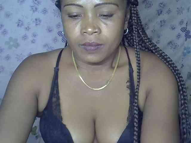 Sexywife1 webcam