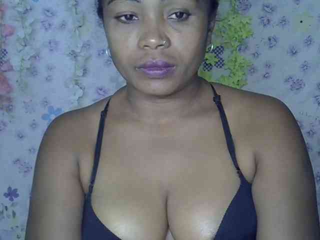 Sexywife1 webcam