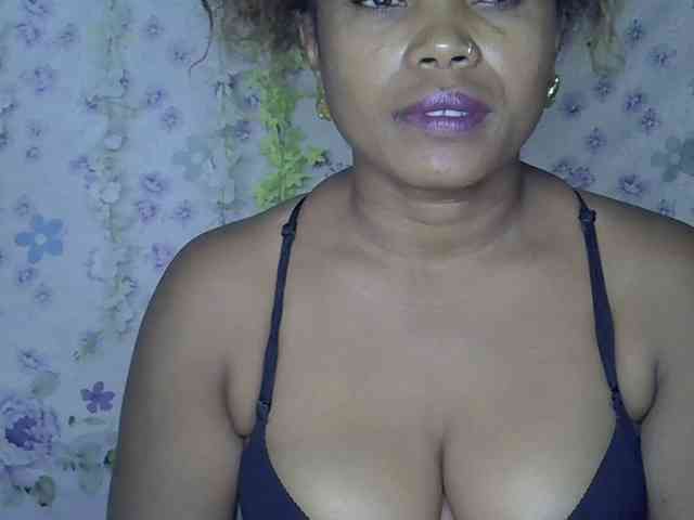 Sexywife1 webcam