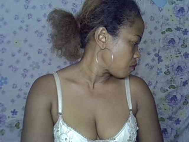 Sexywife1 webcam