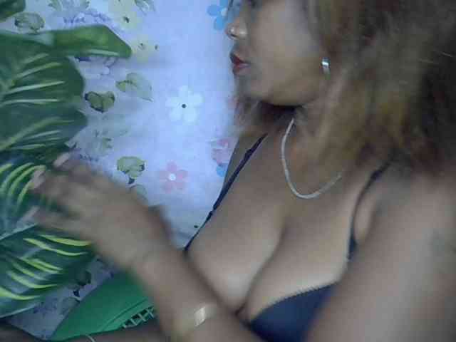 Sexywife1 webcam