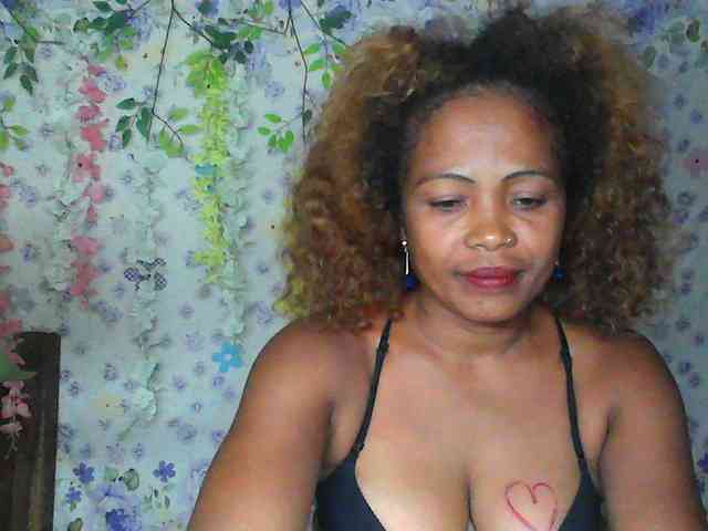 Sexywife1 webcam