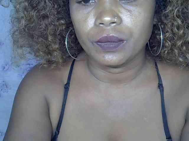 Sexywife1 webcam