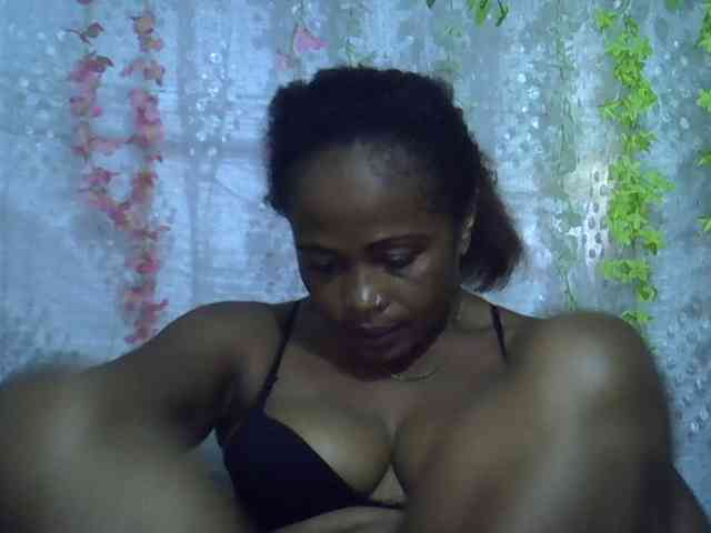 Sexywife1 webcam