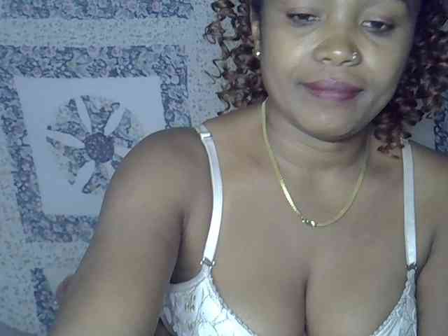 Sexywife1 webcam