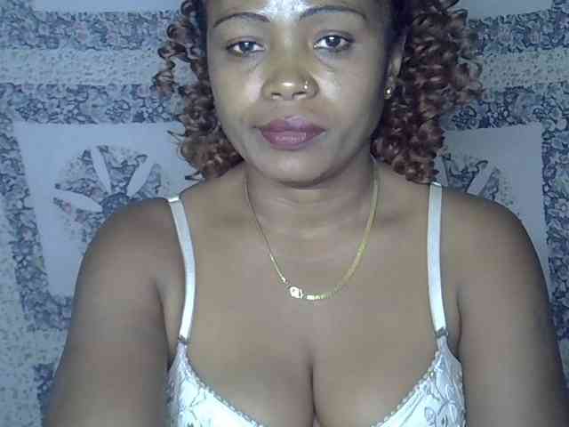 Sexywife1 webcam