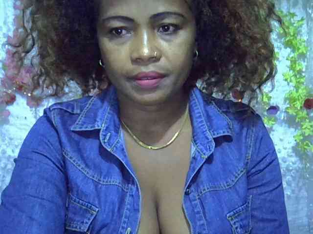Modelo: Sexywife1