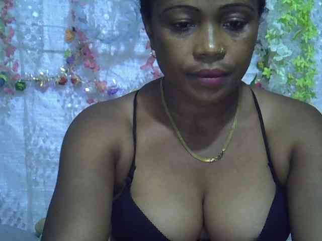 Sexywife1 webcam