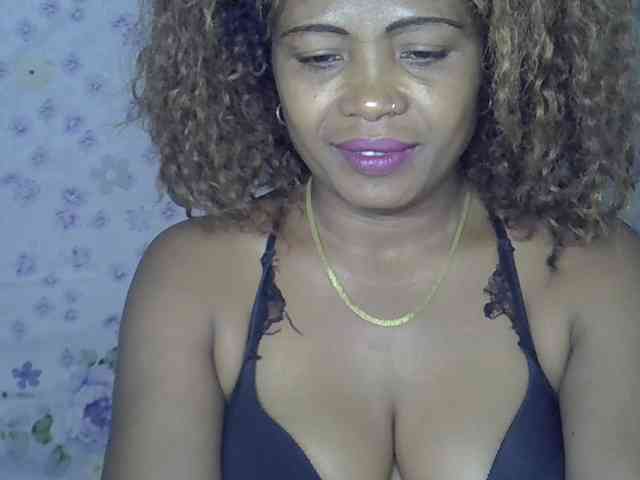 Sexywife1 webcam