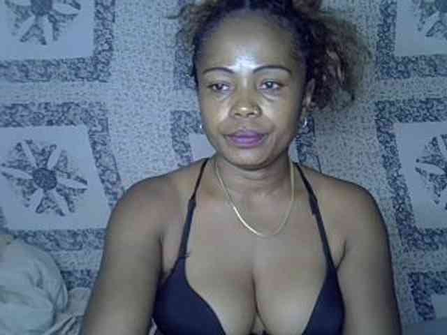 Sexywife1 webcam