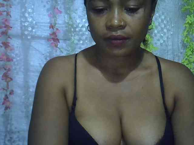 Sexywife1 webcam