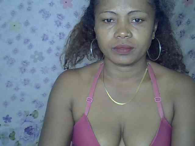 Sexywife1 webcam