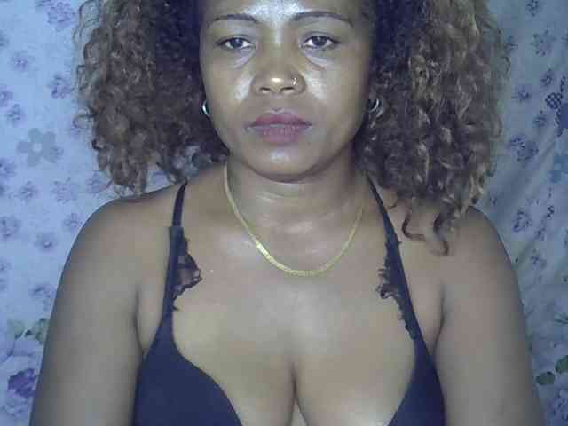 Sexywife1 webcam