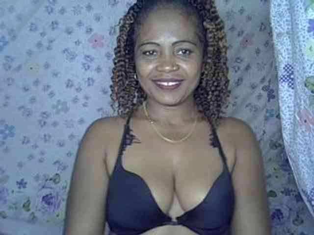 Sexywife1 webcam