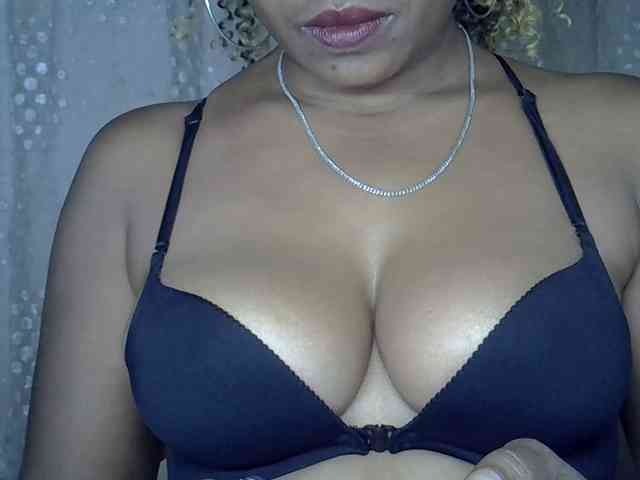 Sexywife1 webcam