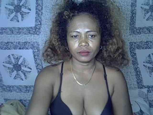 Modèle: Sexywife1