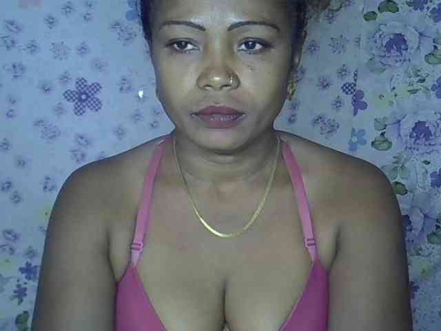 Sexywife1 webcam