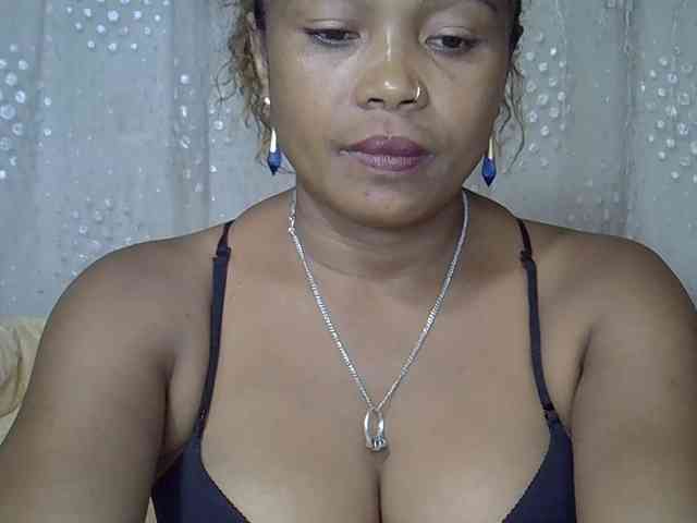 Sexywife1 webcam
