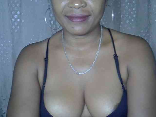 Sexywife1 webcam