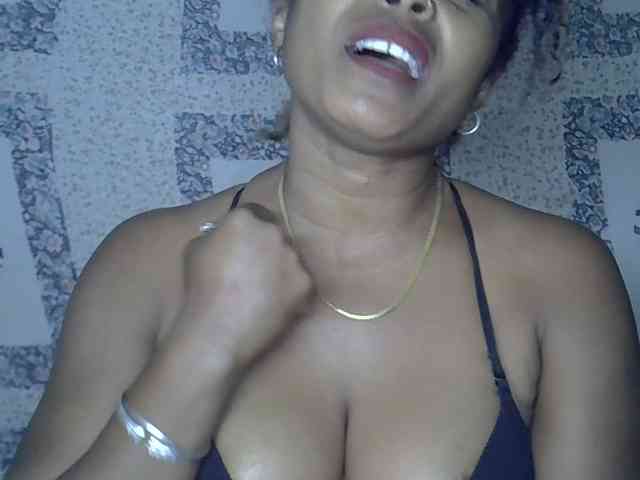 Sexywife1 webcam