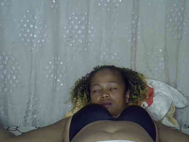 Sexywife1 webcam