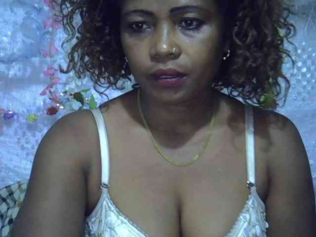 Sexywife1 webcam